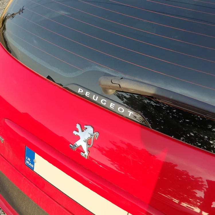 آرم پژو عقب