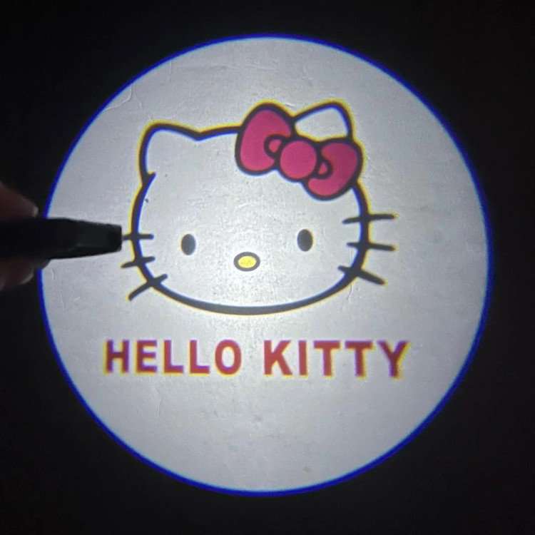 ولکام لایت دخترانه هلو کیتی